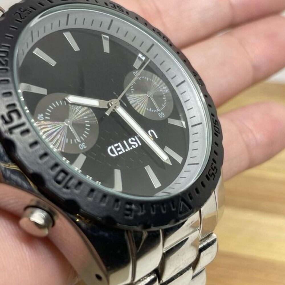 Unlisted Mens Watch Black Bezel Silver Tone Metal Band‎ Kenneth Cole Production - Picture 7 of 7